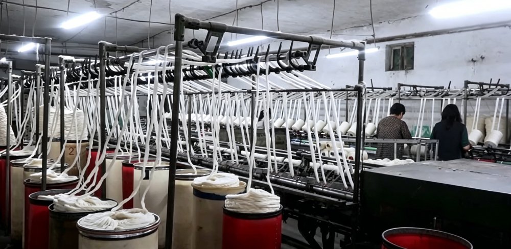 Photos of the Cashmere Yarn Production Process